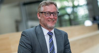 Professor Stuart Reid CBE receives prestigious award